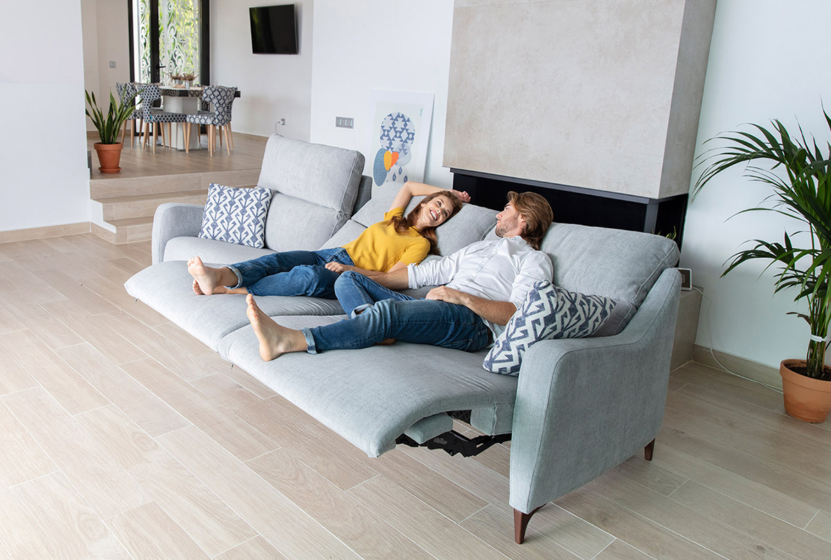 Axel by simplysofas.in
